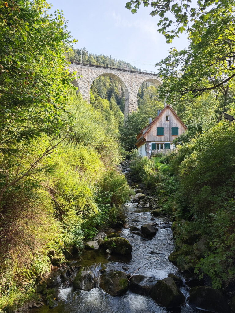 Traum - Reiseziele Deutschland: Die Ravennaschlucht mit der Ravennabrücke